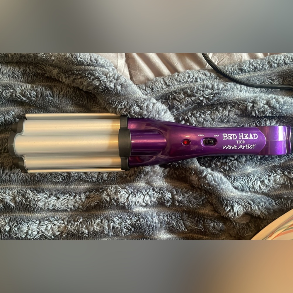BedHead Purple and Silver Wave Artist Hair Tool